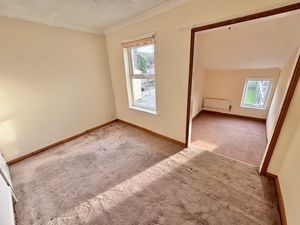 Bedroom- click for photo gallery